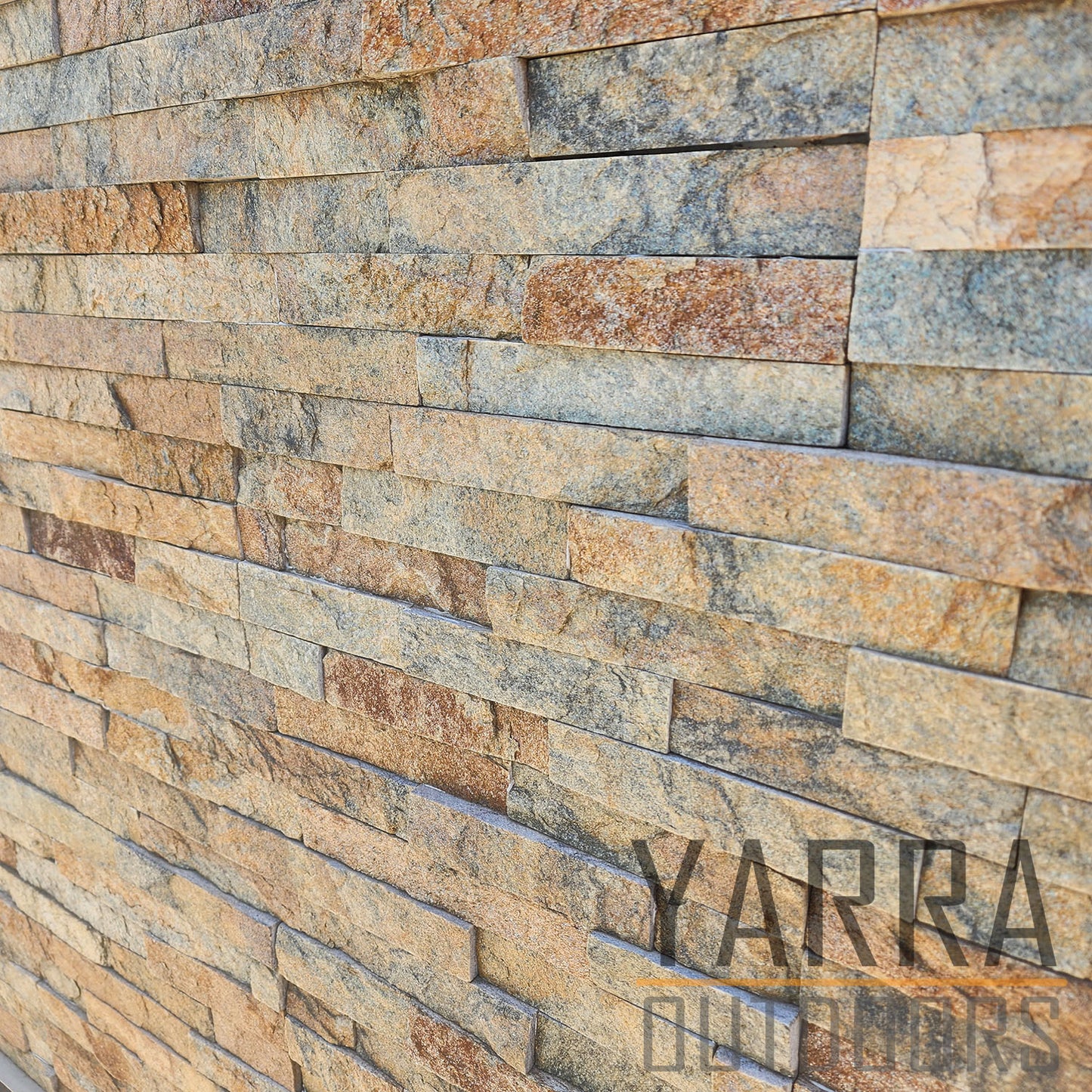 Rusty quartz Stack stone Panels