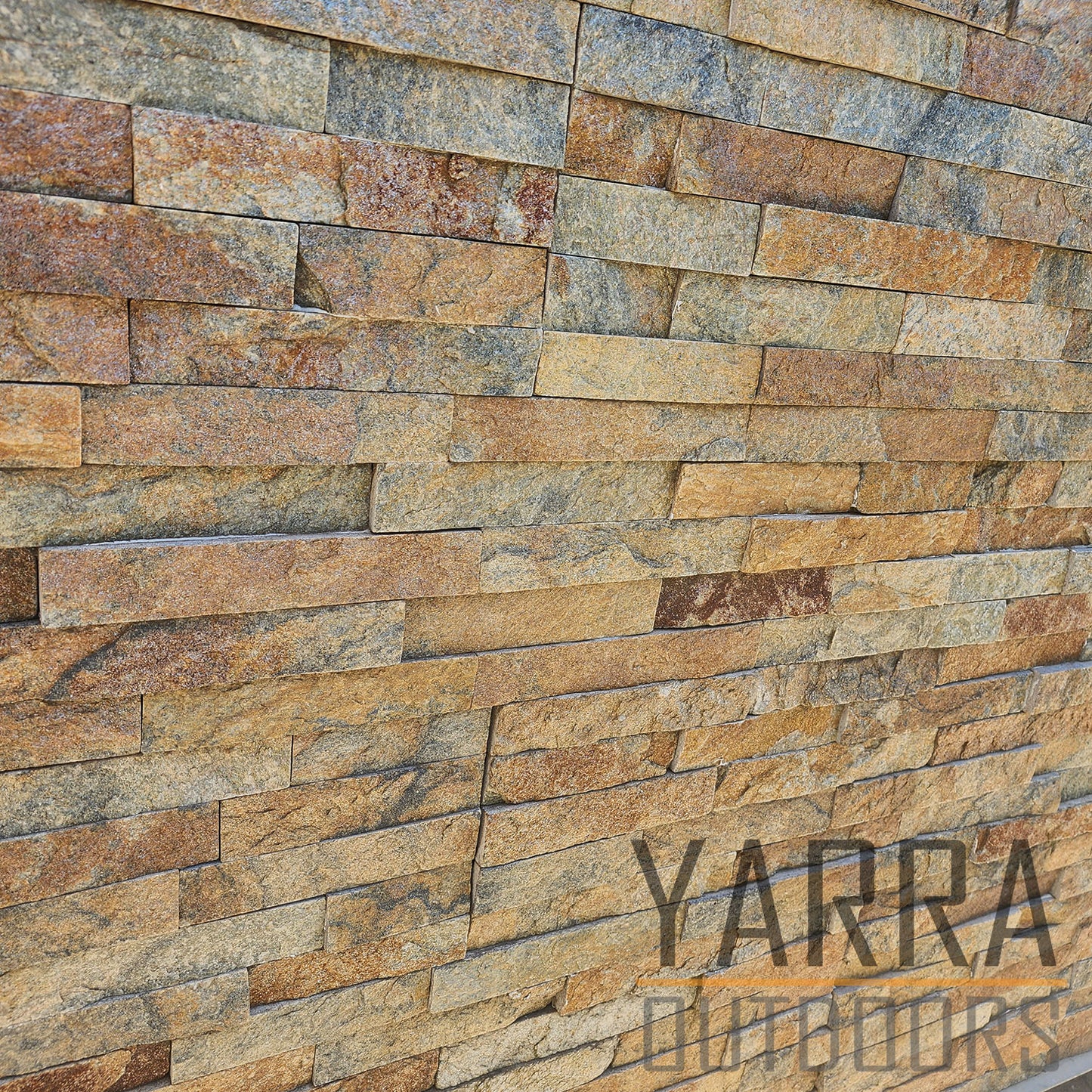 Rusty quartz Stack stone Panels